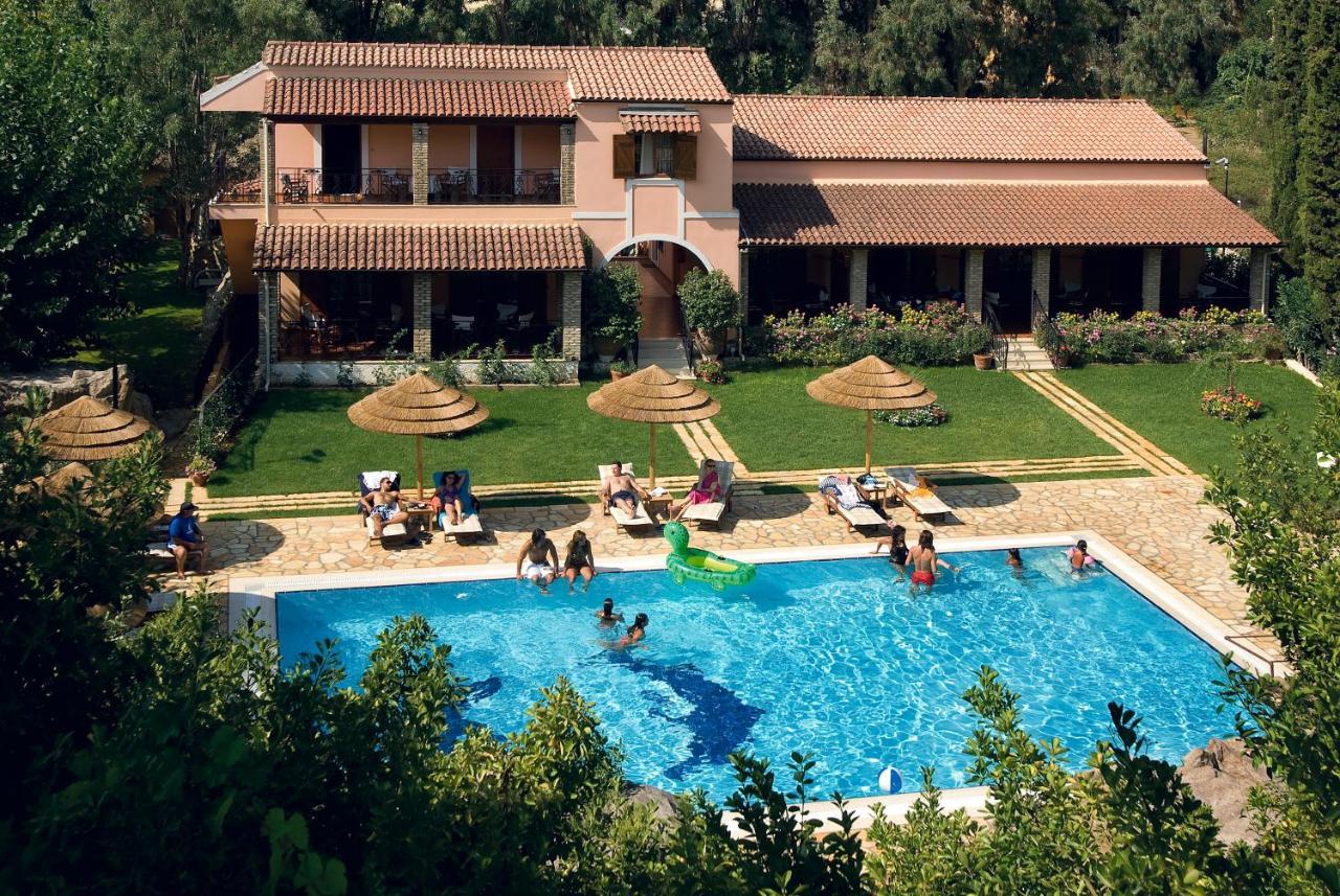 Corfu Club Apartments Гувія Екстер'єр фото